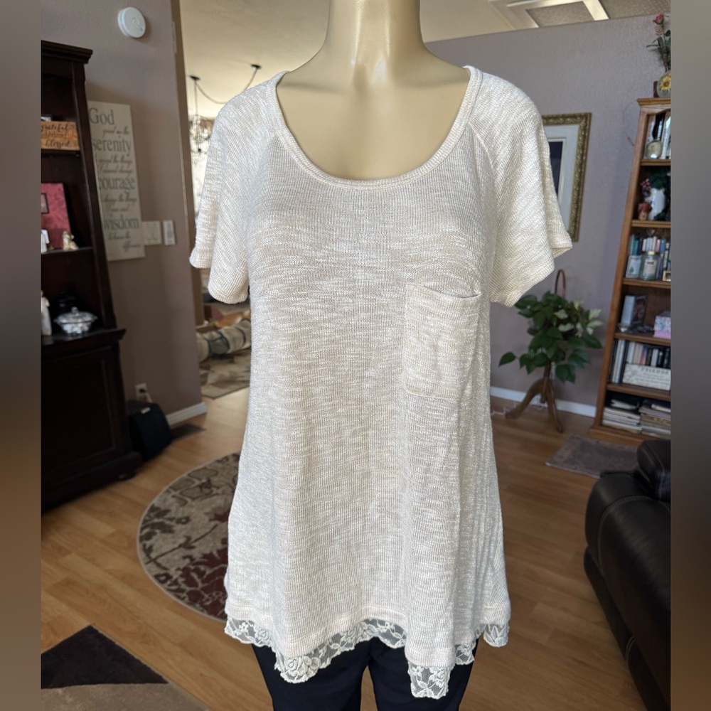 Chenault cream blouse with a delicate lace hem-size L-NWT
